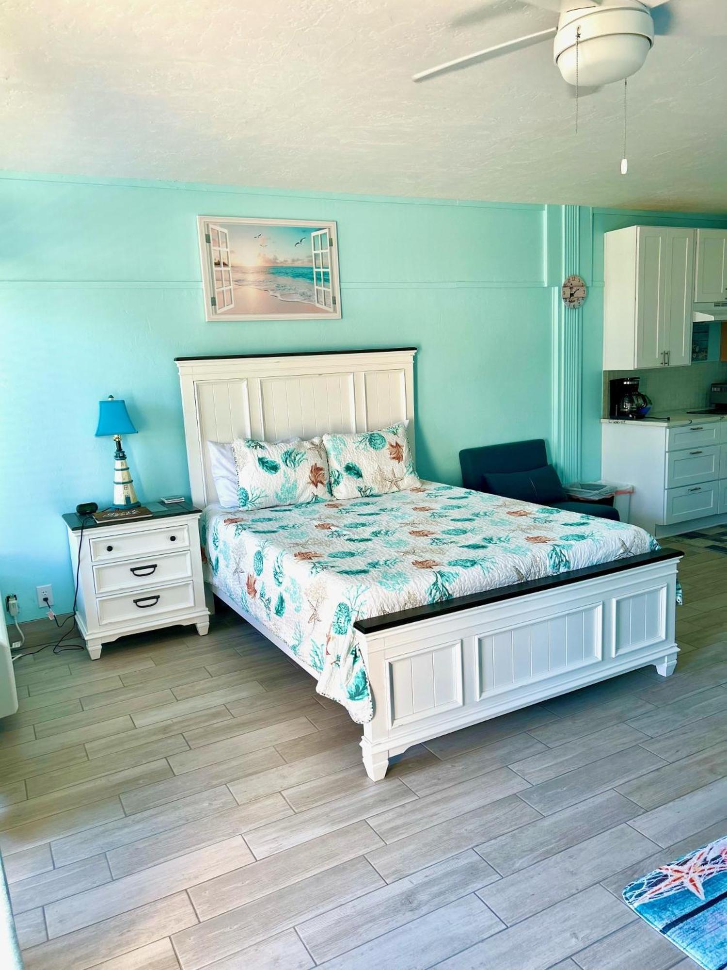 Park Place Unit 130 Cedar Key Exterior photo